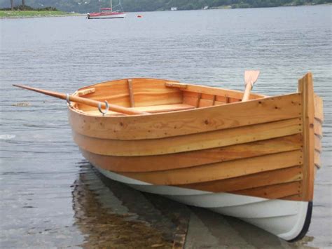 How To Build A Wooden Boat [Step By Step]