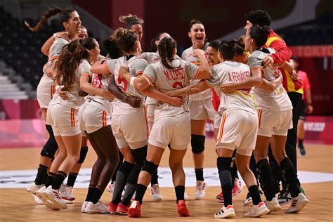 Primeros triunfos de España y Brasil en balonmano femenino en Tokio ...