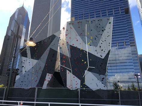 Maggie Daley Park climbing walls now open - RedEye Chicago