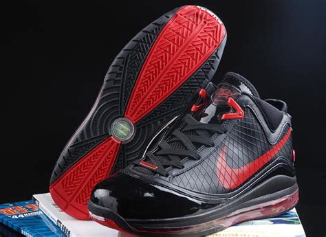 Nike Air Max Lebron 7 - Nike Air Max Lebron 7 Sneakers, Nike Air Max ...