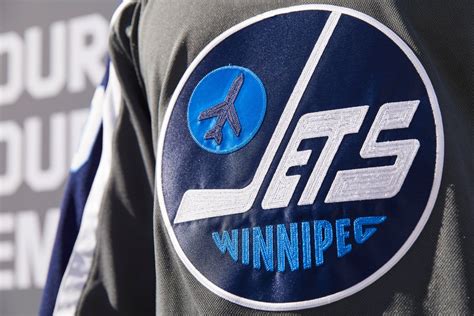 Winnipeg Jets unveil retro-inspired ‘reverse’ 3rd jerseys - Winnipeg | Globalnews.ca