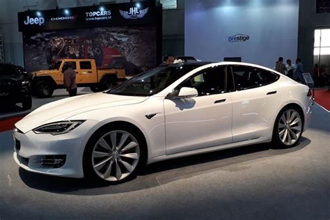 Harga Mobil Listrik Tesla Di Indonesia