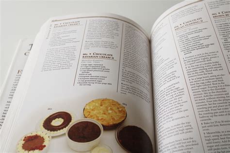 1001 chocolate recipes, big illustrated cookbook baking desserts