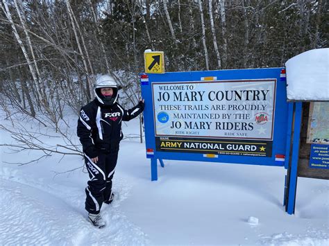 Love snowmobiling in Maine! : r/snowmobiling