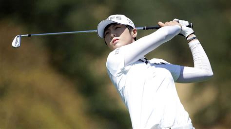 Park Sung-hyun becomes first ever Rookie to make it to No I - GolfPunkHQ