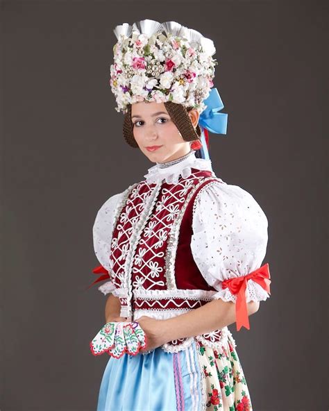 Rejdová, Gemer, Slovakia | Folk clothing, Traditional outfits, Folk dresses