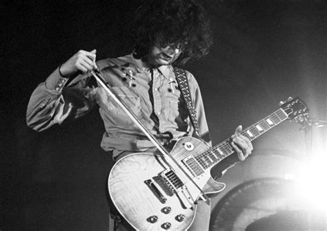 Jimmy Page Offers an Up-Close Look at His “Number 1” Les Paul | Guitar ...