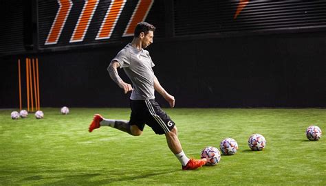 Messi Stars In Latest 'The Greatest Never Settle' Campaign Ad From Gatorade - SoccerBible