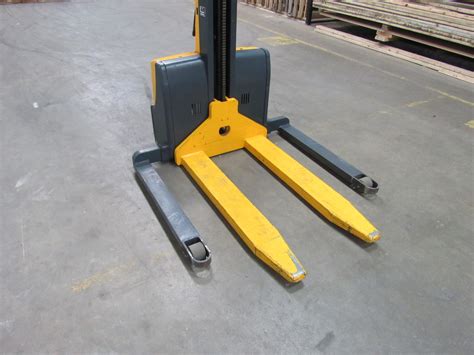 MULTITON EMB22 2006 SWIFT 2200Lb 24V Walk Behind Stacker Forklift Pallet Jack | eBay