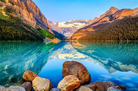 Dawn at Lake Louise, Alberta, Canada [2048 x 1365] © By Greg Lundgren : r/EarthPorn