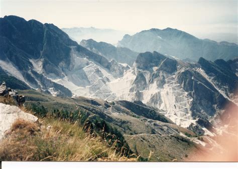 Raccontare un paese: Alpi Apuane