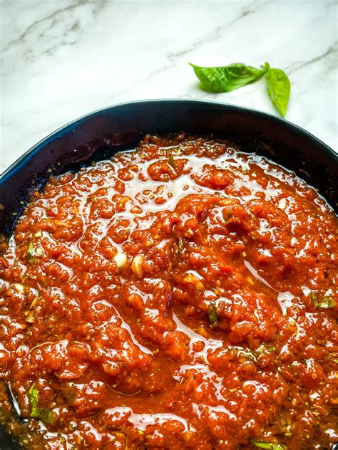 Authentic Neapolitan Pizza Sauce Recipe - Caramel and Spice