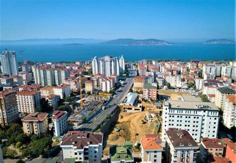 İstanbul Kartal'da Sahil Bölgesinde Yatırımlık Dükkanlar