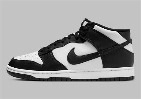 Mids from Nike extend the Panda Dunk trend - SNKRBURGER