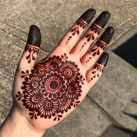 Top 100+ Simple Mehndi Designs - Easy-Peasy Yet Beautiful! – WedBook ...