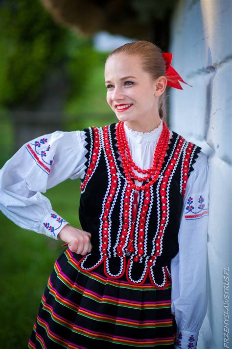 Pin by Nanusia Wolowski on Polish Folk & Historic Costumes | Historical ...