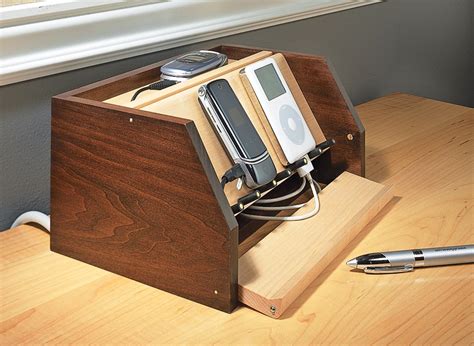 Cell Phone Charging Station | Woodworking Project | Woodsmith Plans