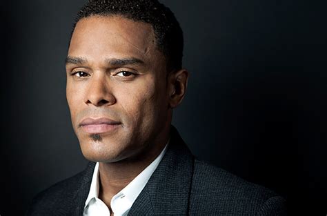 R&B Singer Maxwell Experiences vocal Hemorrhage - Clizbeats.com