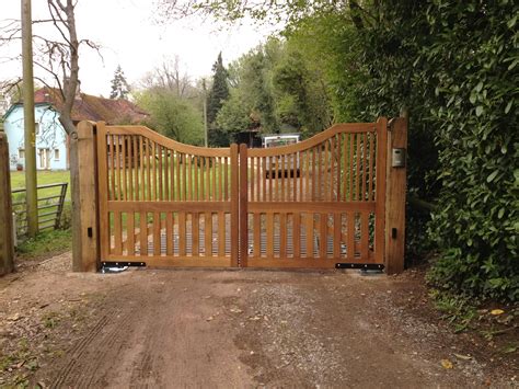 Automated Swing Gates - Barker and Geary Gate Automation Hampshire