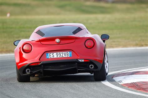 Alfa Romeo 4C Review (2019) | Autocar