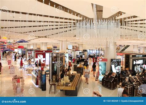 Siam Paragon Shopping Mall editorial stock image. Image of retail - 155140269