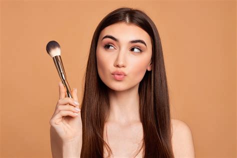 6 Must-Try Makeup Trends for Your Debut: Elevate Your Look | Hizon's Catering