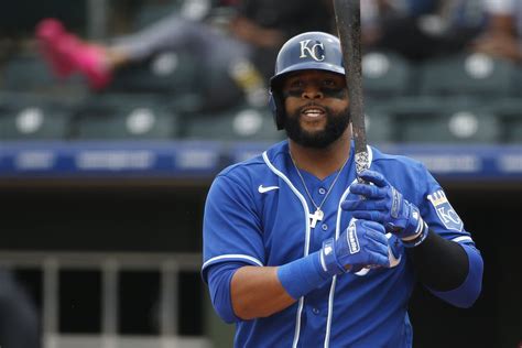 Carlos Santana shines in Royals debut - Covering the Corner