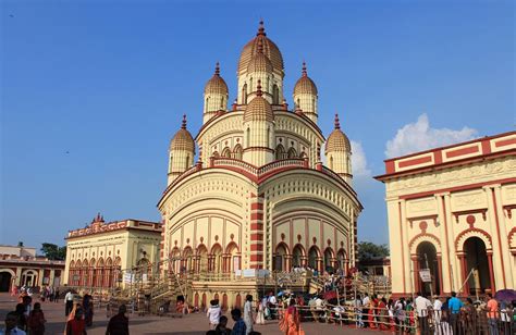 Top 12 Must Visit Temples in Kolkata : Location, Timings