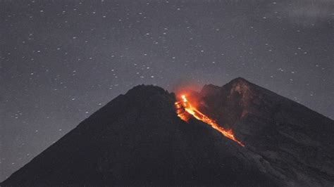 Indonesia's Mount Merapi volcano erupts twice | World News – India TV