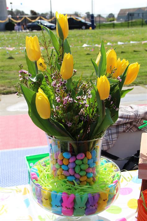 Easter Centerpiece ~peeps, m&ms, & Tulips~ | Easter centerpieces peeps ...