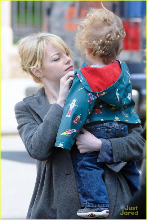 Emma Stone & Andrew Garfield: The 'Amazing' Baby Sitters | Photo 470550 ...