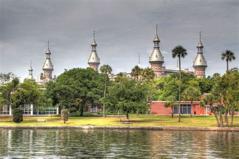 University of Tampa, Plant Hall | HDR creme