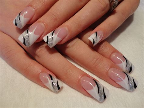 would be nice wedding nails! classy French tips with a touch of sparkle | Wedding nails french ...