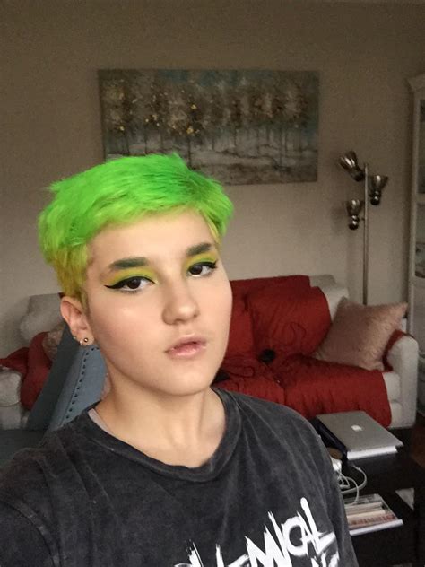 So i dyed my hair neon green... : r/HairDye