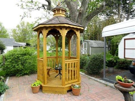 30+ Simple Gazebo Design Ideas That So Inspire | Small garden gazebo ...