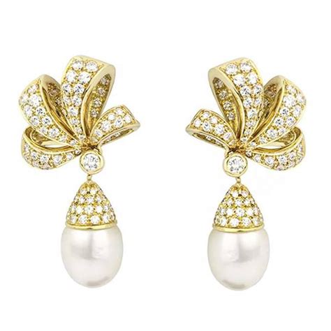 Tiffany and Co. Pearl and Diamond Earrings For Sale at 1stDibs