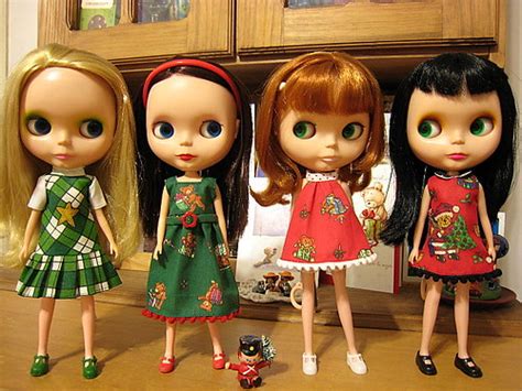 show off those Christmas dresses! | ...because a lot of curs… | Flickr