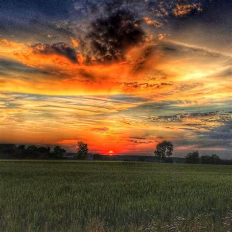 Texas has the most gorgeous sunsets, for instance: this afternoons sunset near Pearland, TX 7.30 ...