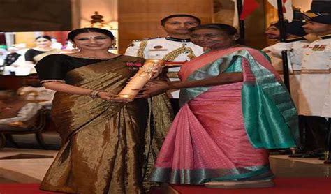 Raveena Tandon receives Padma Shri award