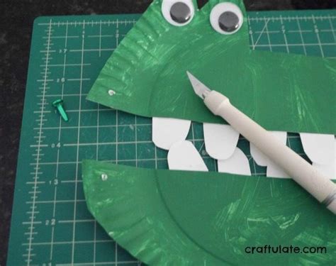 Paper Plate Alligator - Craftulate