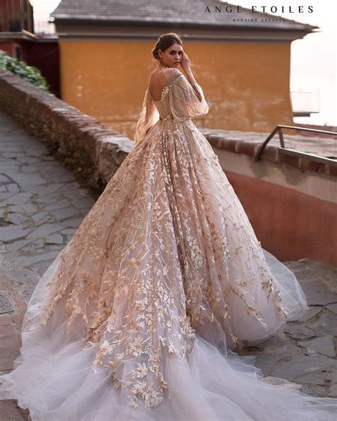 18 Gold Wedding Gowns For Brides To Shine