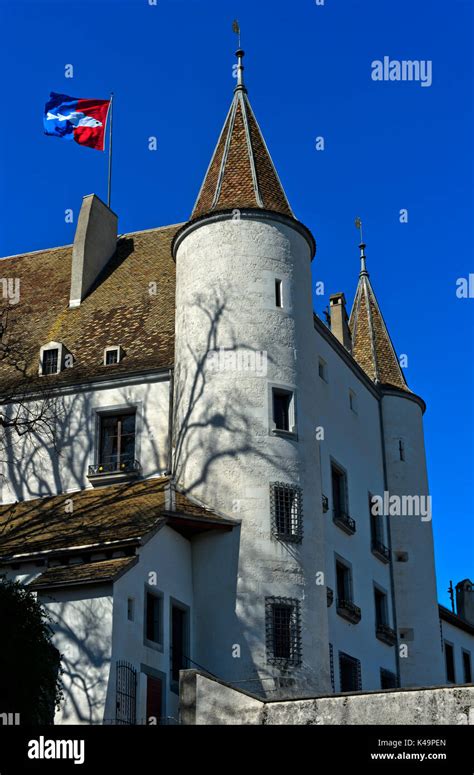 Nyon Castle, Chateau De Nyon, With The Town Flag, Nyon, Vaud, Switzerland Stock Photo - Alamy