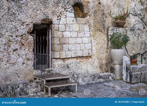 Jesus Grave in the Garden, Jerusalem Stock Image - Image of easter ...