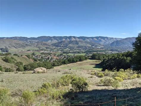 Hiking Bishop Peak - A Fun Day Hike in San Luis Obispo, California