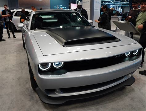 Dodge Challenger 2023: Going Out in a Blaze of Glory!