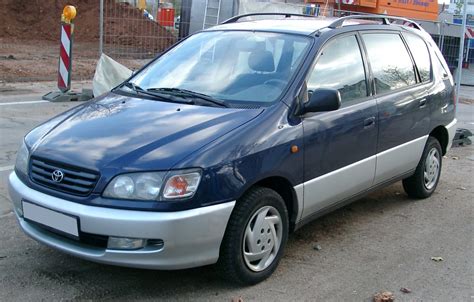 Toyota Picnic I 1996 - 2001 Compact MPV :: OUTSTANDING CARS