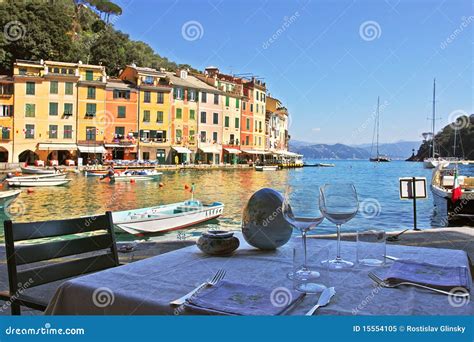 Outdoor Restaurant in Portofino. Stock Image - Image of multicolored, glass: 15554105