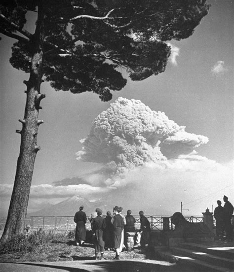 Mount Vesuvius: Photos From the Legendary Volcano’s 1944 Eruption