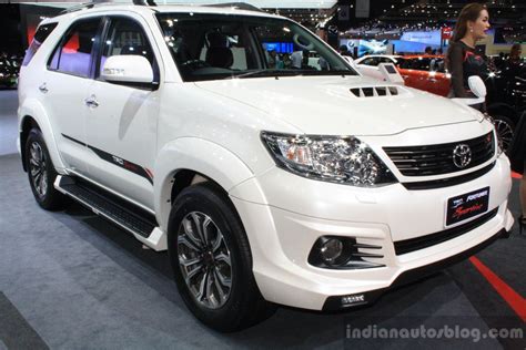 Toyota Fortuner TRD Sportivo at 2014 Bangkok Motor Show front quarter