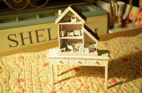 Dollhouse for a dollhouse!! | This is an adorable dollhouse … | Flickr